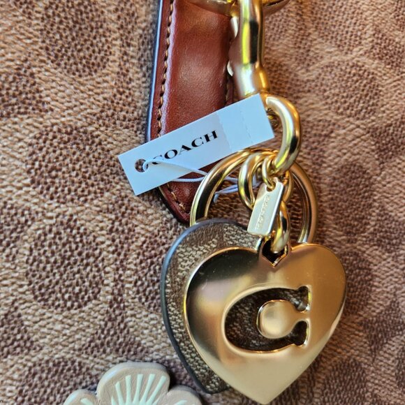 Coach Signature Heart Keychain/Bag Charm Gold Khaki NWT - Picture 3 of 9